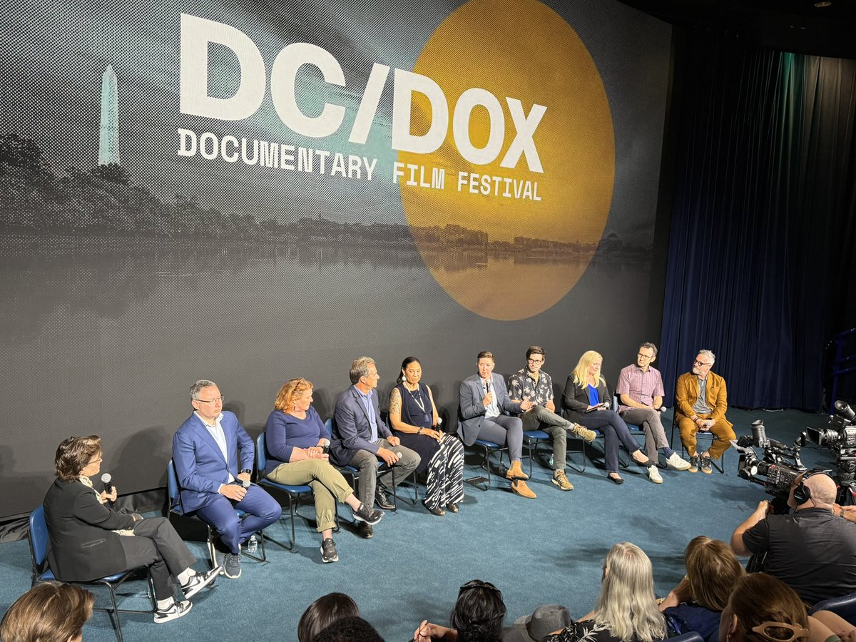 davetroy's tweet image. Excited to be at the DC premiere of the new documentary WAR GAME, which simulates an insurrection on January 6th, 2025 led by a Mike Flynn character who foments a rebellion in the military. Participants and advisors included Gov. Heidi Heitkamp, Gov. Steve Bullock, Gen. Wesley