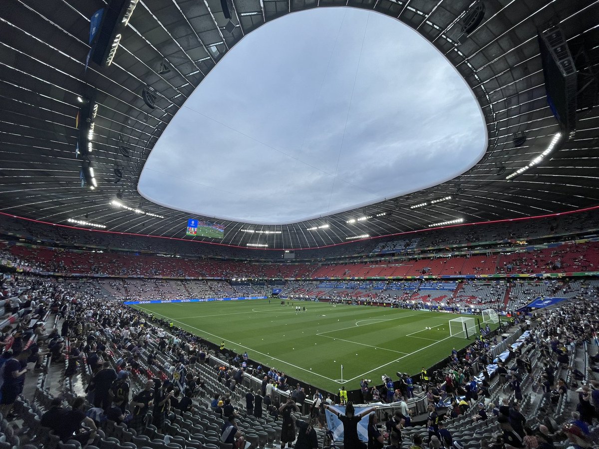 David_Wilson_11's tweet photo. Decent wee stadium this. https://t.co/rOi9BhD4XT