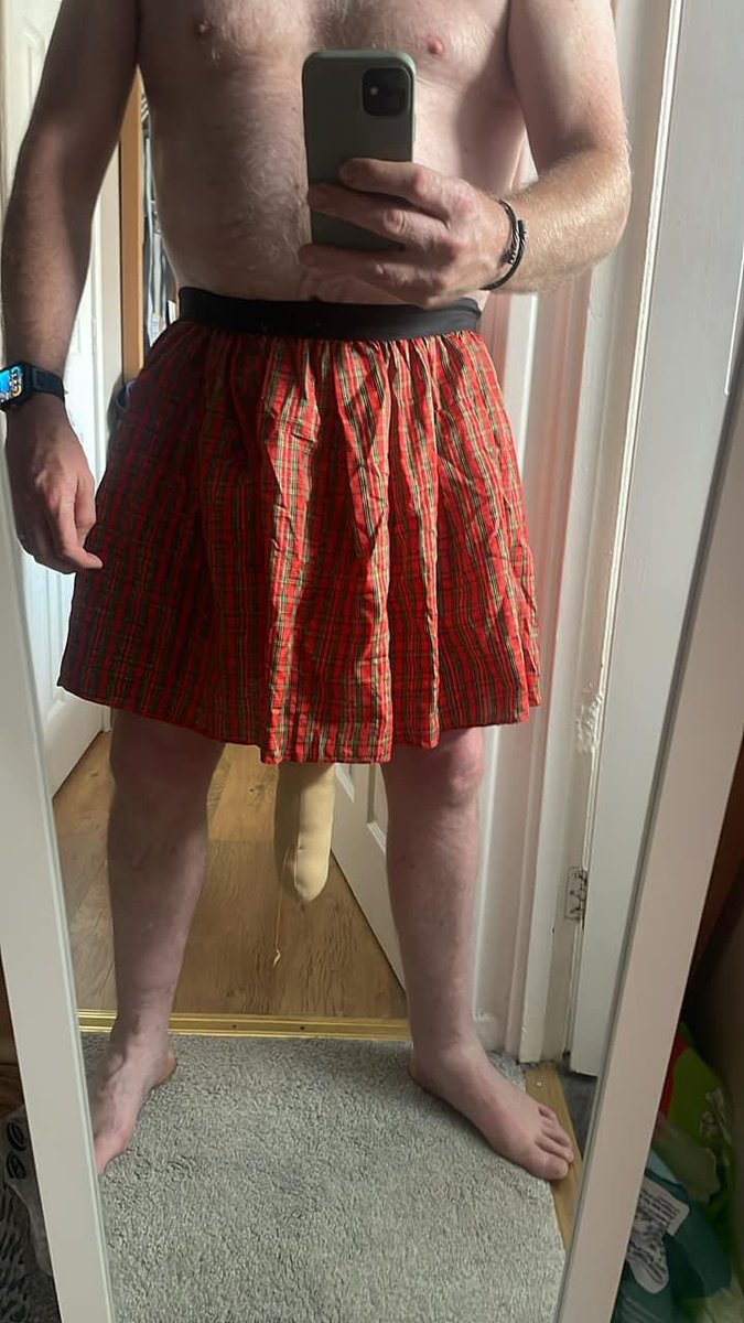 MrScurfsKoastTrain tweet media