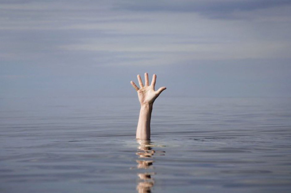 MorbidKnowledge's tweet photo. In 1985, a New Orleans man drowned at a pool party attended by over a 100 lifeguards celebrating a summer with no drownings. After the party was finished, four lifeguards who were cleaning the pool found the fully clothed body of 31-year-old Jerome Moody at the bottom of the pool’s deep end.