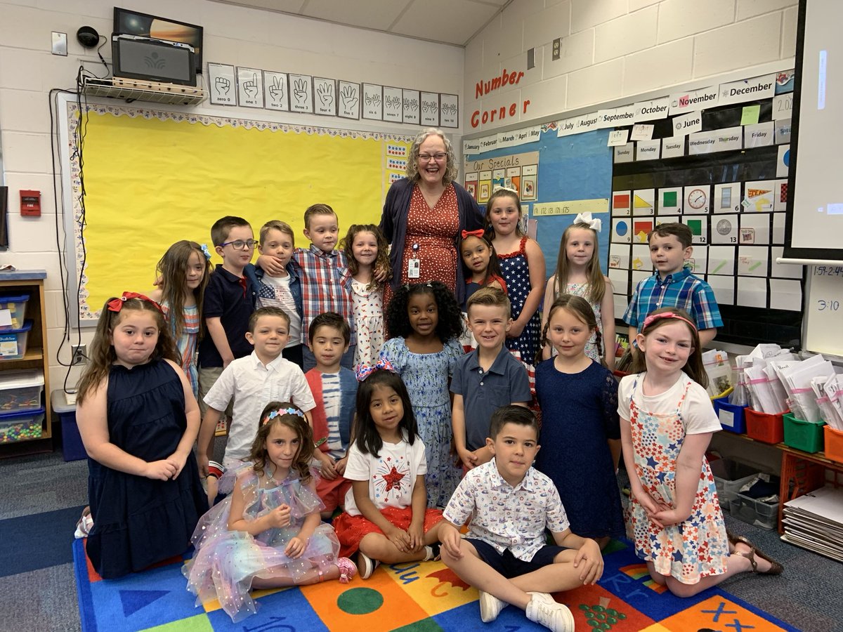 Meg Tweten tweet media