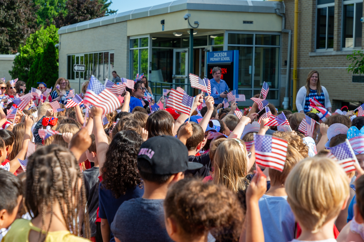 ❤️🤍💙More Flag Day celebrations across BCSD today! ❤️🤍💙

🇺🇸🇺🇸🇺🇸