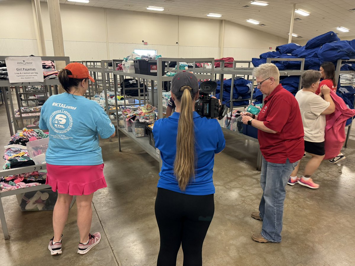 NewzShooter's tweet photo. Nexstar Founder’s day 2024!
#KTAL #KMSS
#NexstarNation
#NexstarFDOC2024 https://t.co/3D1L0Sw05G