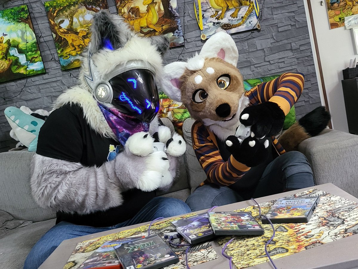 #FursuitFriday gaming session 🎮