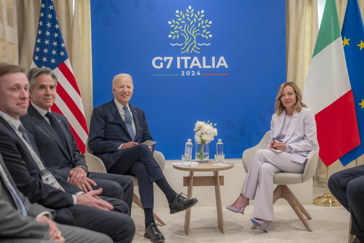 POTUS46Archive's tweet photo. Today, I met with Prime Minister Meloni of Italy to deepen our partnership across a range of issues.

We also discussed our commitment to support Ukraine as it continues to defend itself from Russia’s brutal war, and the urgent need to secure a hostage deal and ceasefire in Gaza. https://t.co/S2YF4CSZWi