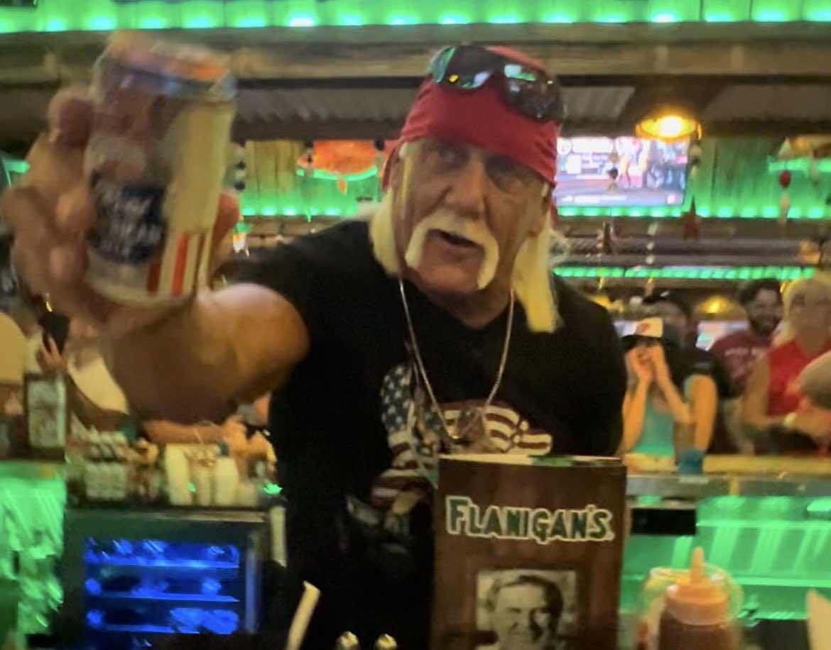 WFOJoe's tweet photo. Hey Brotha! The Hulkster gave me a beer! Great to see @HulkHogan at Flanigan’s in East Pines.  #soflolife #PembrokePines https://t.co/SX3evyJOmO