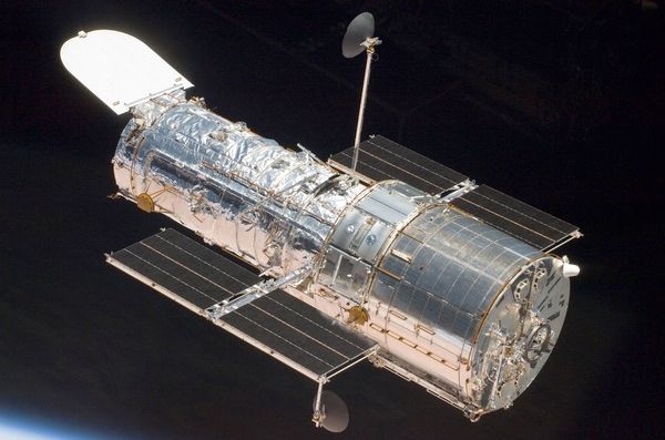 NASA announced last week it is changing how it operates the Hubble Space Telescope after one of its three remaining gyros malfunctioned, which came as the debate about a private servicing mission reached a crescendo. buff.ly/3KF8Os1