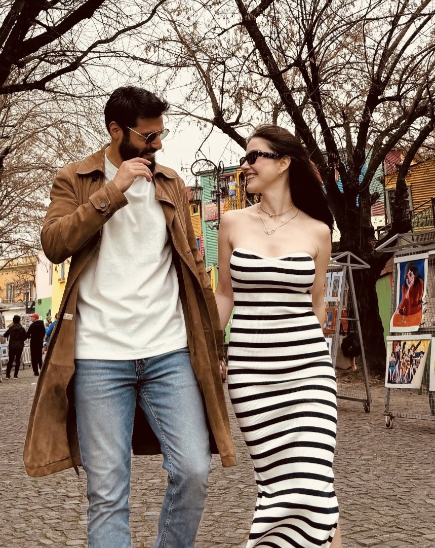 katinturkisland's tweet photo. Esta vez si fueron lejos, a Argentina. 👏🤗😍
Son 💖
#ÖzgeGürel #SerkanÇayoğlu https://t.co/WBminSv2pl
