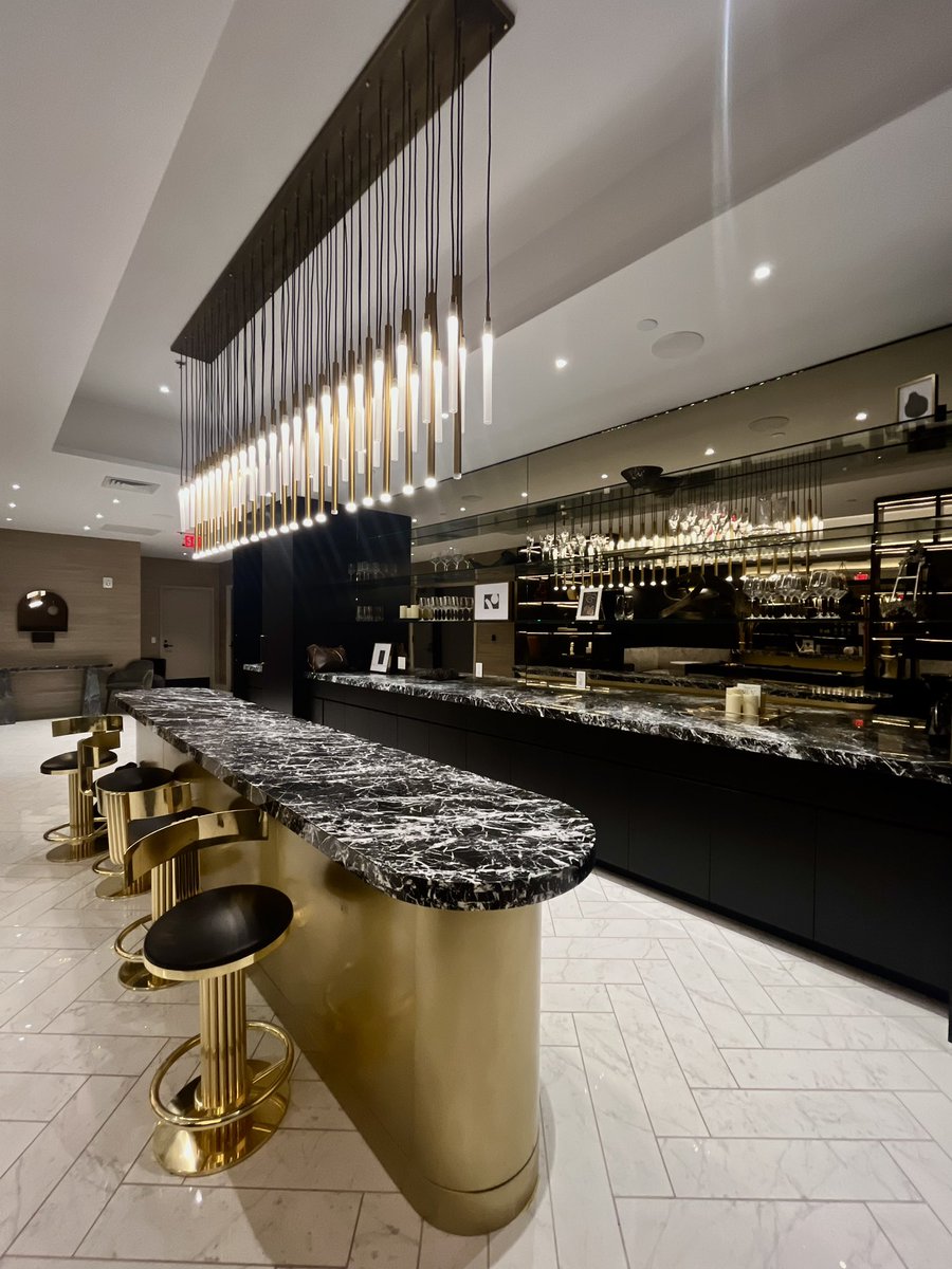 erbeaurpere's tweet image. What a fantastic event last night with VC Village in Boston! Huge thanks to @AidanKittredge and @youretooearly for bringing together VCs, always love catching up with these two rockstars!  
#bostontech #venturecapital #startups