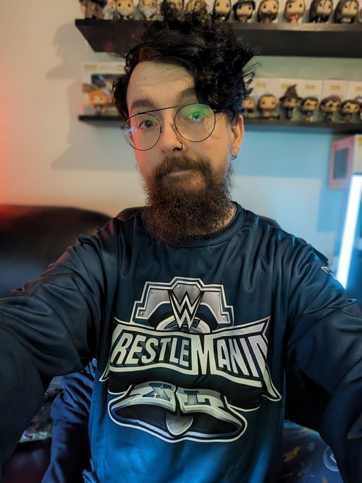 TOMTALKSRUBBISH's tweet photo. Just wrapped a great conversation with @Danhargreaves88 from @GimmeAHullYeah about fandom, #rawreactions chemirsty with @D0m_Sm1th @SamSmith_1987 his answers to the GENERIC WRESTLING QUESTIONS &amp; MORE! https://t.co/eCh5pkIlKo @JohnersPNetwork https://t.co/jCvMDbIlIt