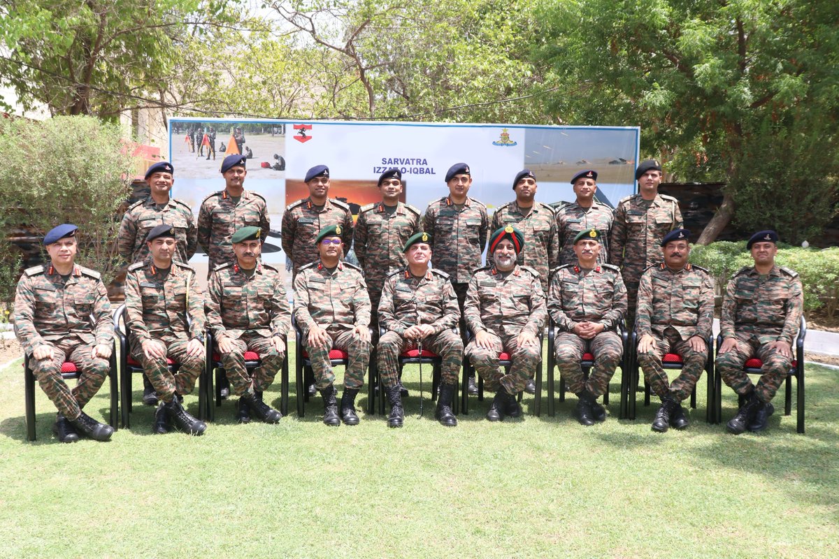 SWComd_IA's tweet image. #LtGenDhirajSeth, #ArmyCdrSWC visited Bathinda Military Station on 14 Jun 2024. During the visit, Army Commander was briefed on Logistic Innovations, Modern Security and Access Control Systems, Innovative Cyber Monitoring methodologies and automation of Supply Chain Management.…