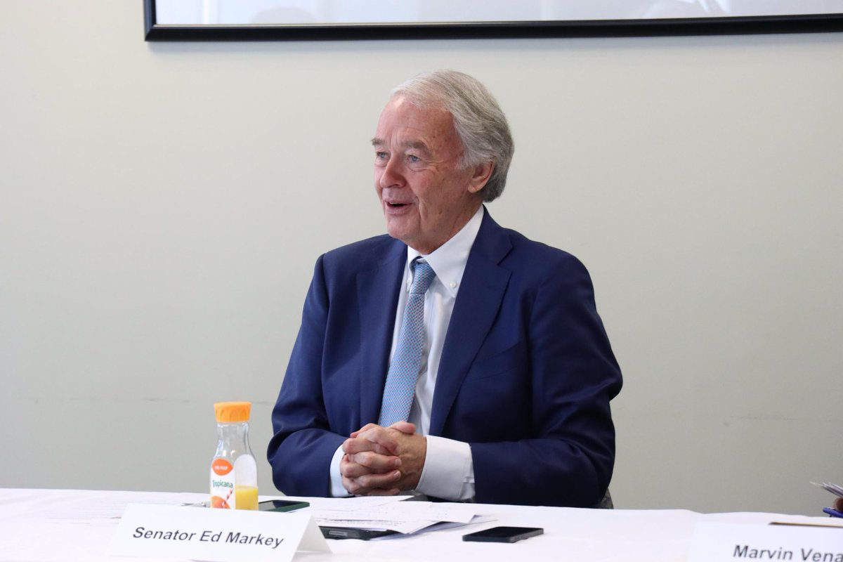 SenMarkey's tweet photo. The Affordable Connectivity Program was a lifeline for so many Americans—including 370,000 households in Massachusetts. We must ensure residents who were formerly enrolled in the ACP stay connected, and we can't stop working to connect more individuals to broadband Internet. https://t.co/FunEe4lAsT
