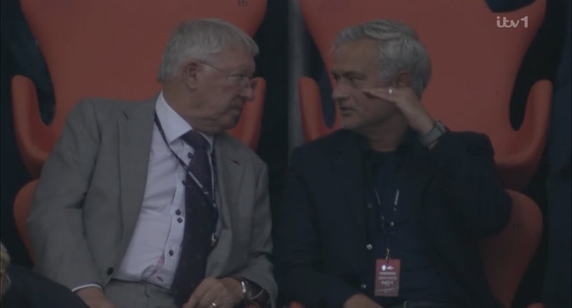 ZaidBalll's tweet photo. 📸 - Sir Alex &amp; Jose Mourinho at the Allianz Arena tonight!😍🤝 https://t.co/fbBjL7nlj0