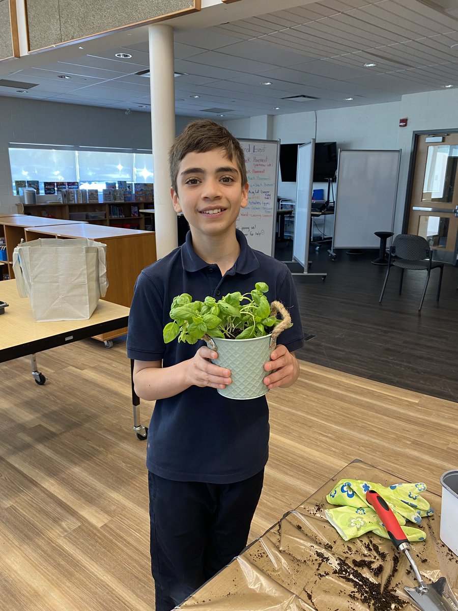 Mrs. A. Catalano (@acatalano2013) on Twitter photo Exploring the horticulture pathway through experiential learning in <a href="/MsCvetas/">Ms. Cvetas</a> STC class <a href="/StGregoryHCDSB/">St. Gregory</a> <a href="/HCDSBPathways/">HCDSB Pathways</a> <a href="/emdelsordo/">Em Del Sordo, OCT</a> Exploring the horticulture pathway through experiential learning in <a href="/MsCvetas/">Ms. Cvetas</a> STC class <a href="/StGregoryHCDSB/">St. Gregory</a> <a href="/HCDSBPathways/">HCDSB Pathways</a> <a href="/emdelsordo/">Em Del Sordo, OCT</a>