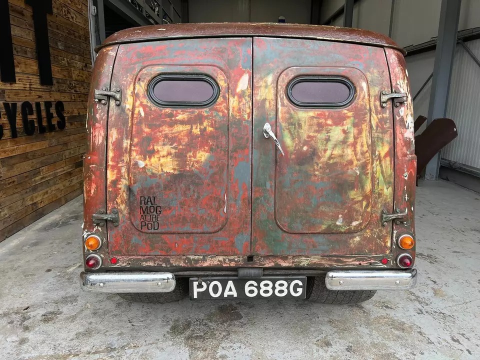 ukhotrods's tweet photo. Ad:  Morris Minor V8 Custom Lowlight Van 
On eBay here -->> https://t.co/WcVEkApsxR

 #MorrisMinor #V8Custom #LowlightVan #ClassicCars #CustomVehicles #CarCustomization https://t.co/RmqGCdvmAy