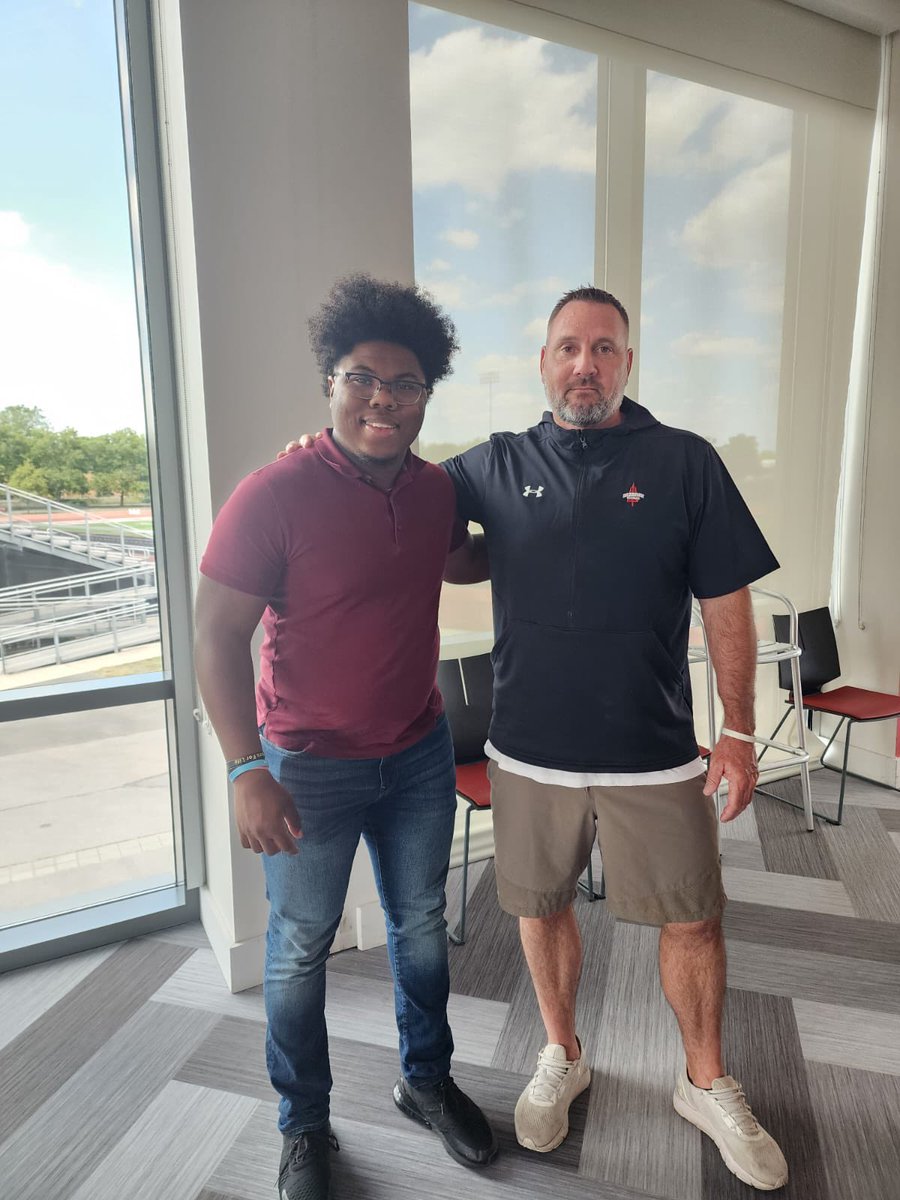 Justin Hogue tweet media