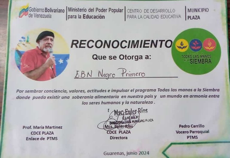 Ebntrapichito22's tweet photo. CDCE Municipio Plaza* Red Territorial #04 Trapichito, el día de hoy    viernes  14/6/2024  se realiza el cierre del Programa Todos Manos a la Siembra por este año escolar . @CdcePlaza @_LaAvanzadora @yraniaort @rosabecerra3 https://t.co/A8eFJ47BuO