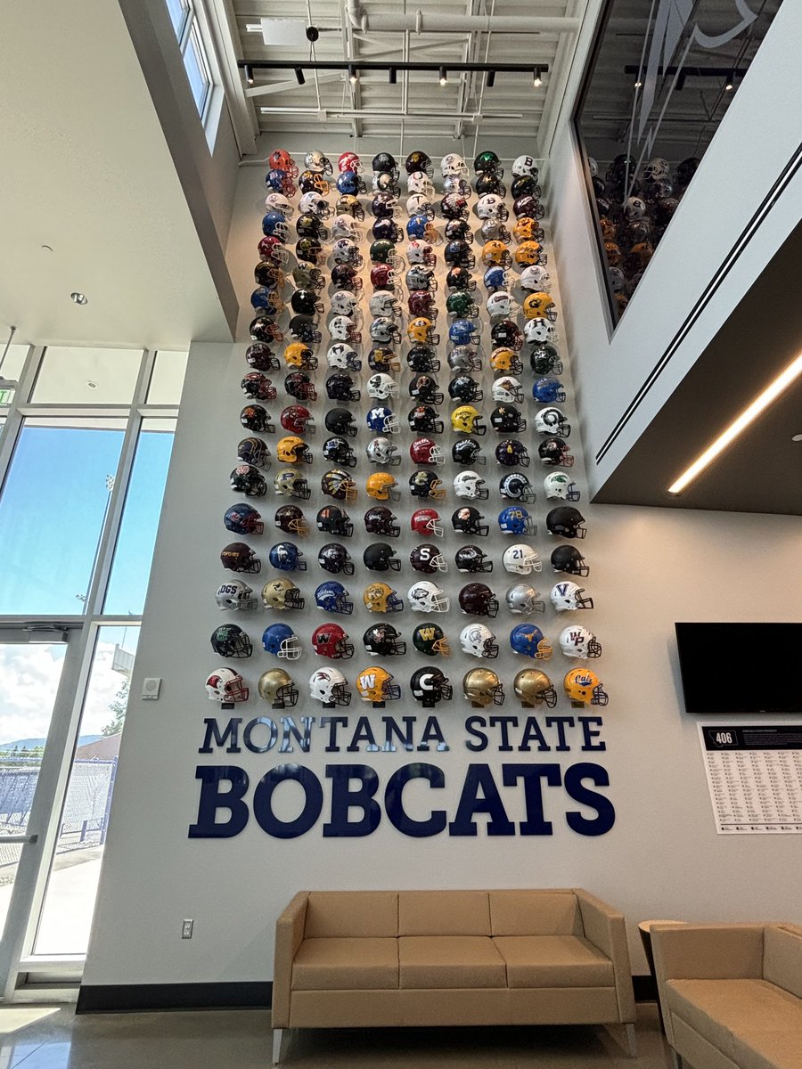 HunterJKing661's tweet photo. Excited for my Specialist Camp at Montana State today! @MSUBobcats_FB @TheChrisRubio @TheRubioMethod @jbertoni61 @saugusfb @rcordola #longsnapper #football #longsnapping #longsnappers #longsnappersarepeopletoo #longsnappingnation #footballplayer #footballer https://t.co/PweetzVzMP