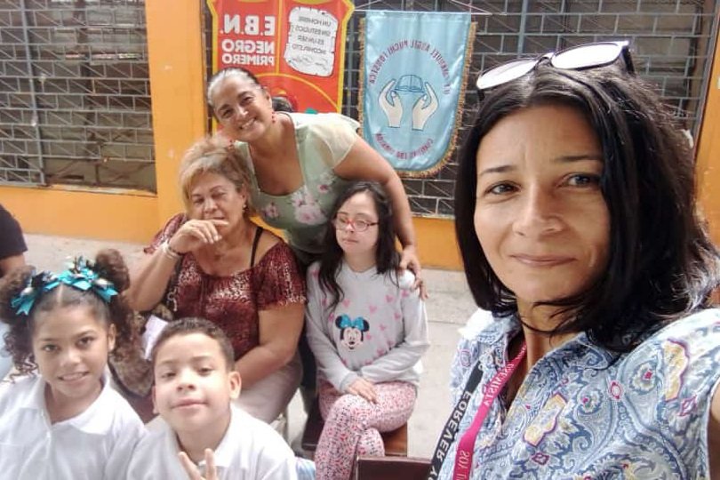 Ebntrapichito22's tweet photo. CDCE Municipio Plaza* Red Territorial #04 Trapichito, el día de hoy    viernes  14/6/2024  se realiza el cierre del Programa Todos Manos a la Siembra por este año escolar @_LaAvanzadora @CdcePlaza @yraniaort @OrtizYrania @rosabecerra3 https://t.co/0ujcywqwyx