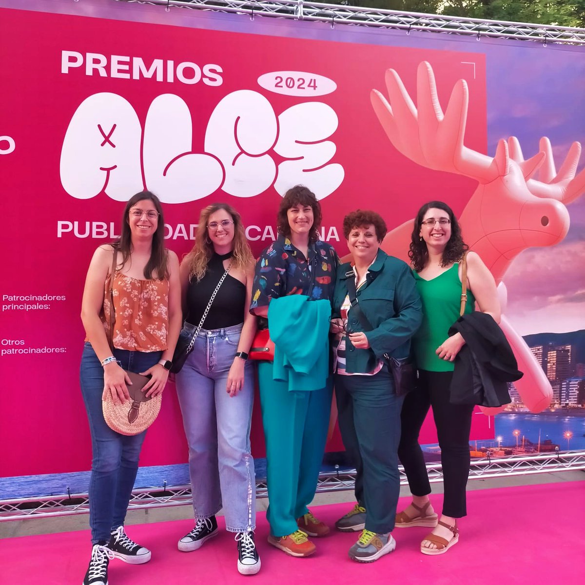makinaccion's tweet photo. ¡Viernes non stop! 🔥
Estamos en #Benidorm en los #PremiosAlce de @asociacion361🤞🏼cruzando los dedos con nuestras dos nominaciones en #creatividad #exterior y #craft #sonido por #LaOrquestadelSabor para @CoopsAgroCV @mestresdelsabor https://t.co/W8bEB2NChm