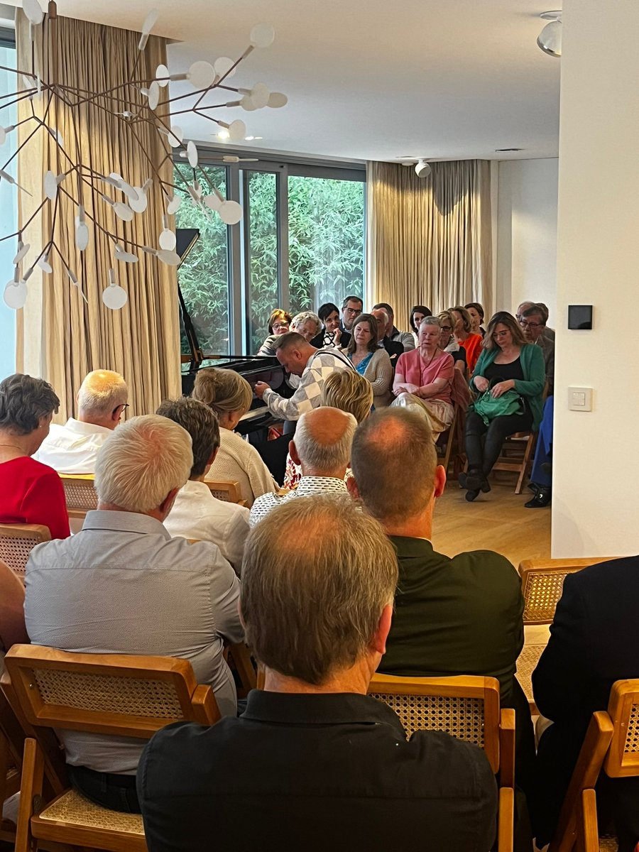 Ghetto Classics tweet media