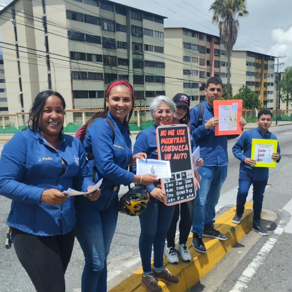 Con motivo del Día Mundial de la Seguridad Vial 🚦 Corposalud Mérida ejecuta campañas de sensibilización para la prevención de accidentes de tránsito 
#JuntosPorCadaLatido
#VenezuelaysuGenteBella