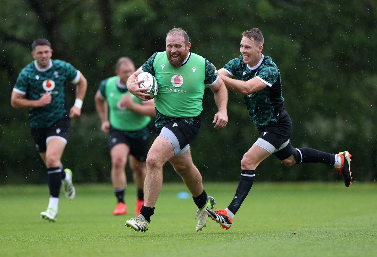 Liam Williams tweet media