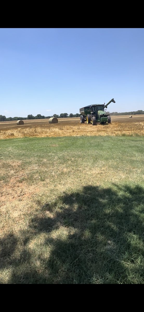 jordy_mercer's tweet photo. Love enjoying this time with my family! #MercerRanch #Harvest https://t.co/vLUpRaGM5A