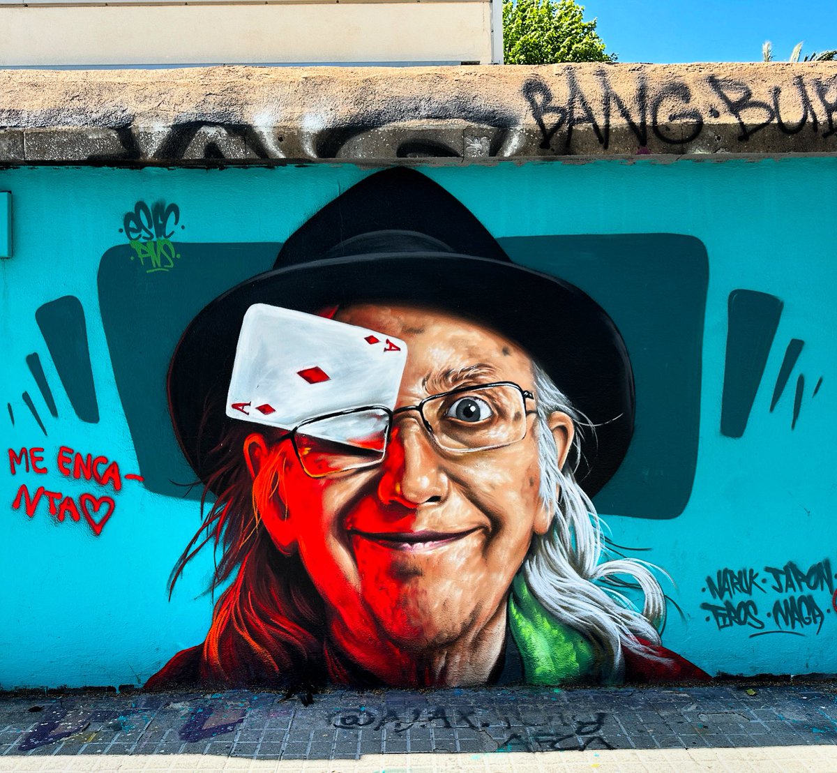 Street art in Barcelona by Eslicer #streetart #urbanart #graffiti #muralart #art