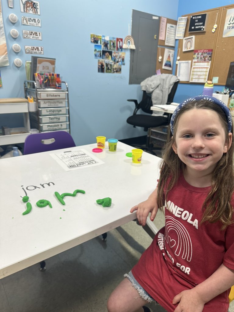 Kristen Knipfing tweet media