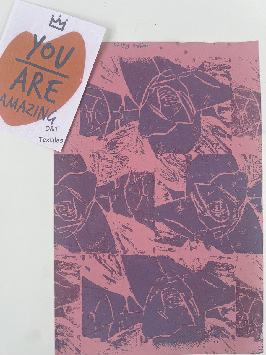 K_L_Herbert's tweet photo. Such a great start to the day with Year 10 Textiles. Lino printing from their own primary research #naturalforms #postcard #upandcomingprintdesigners π https://t.co/99Zgtyh3N2
