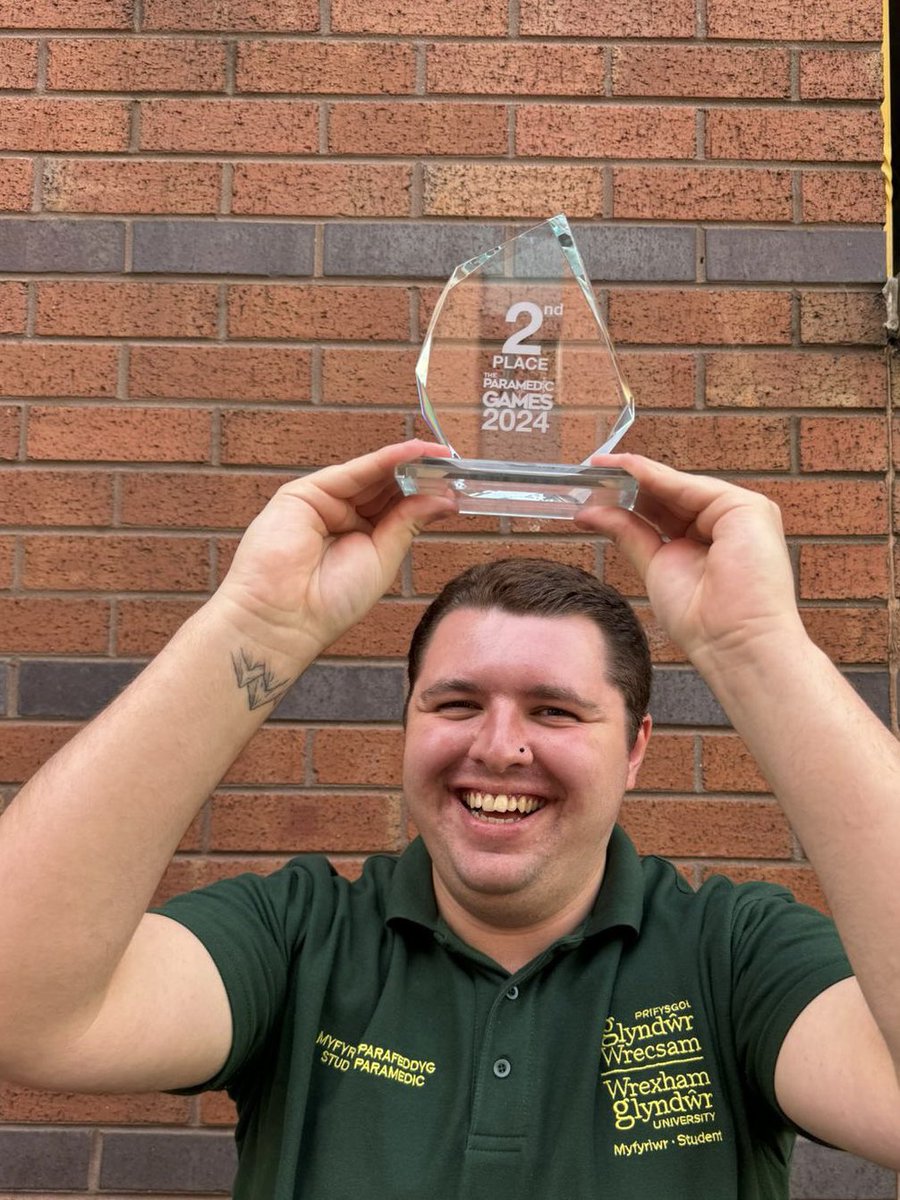 Dylan Vining tweet media