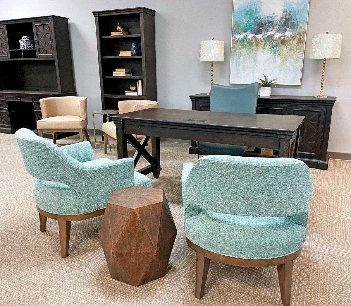 Friday: When business casual turns into weekend cozy
📍Mobile - Foley - Pensacola
mcaleers.com