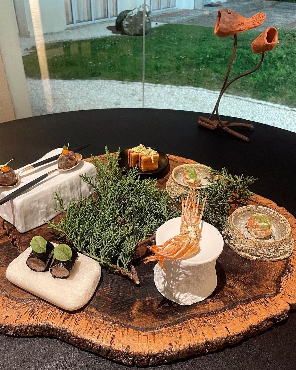 celioMU's tweet photo. Sou suspeito para falar porque a seguir a gastronomia angolana, a japonesa é a minha favorita 😅 mas de 1 estrela deve ter sido o melhor que já  fui https://t.co/SYOGDzqXJE