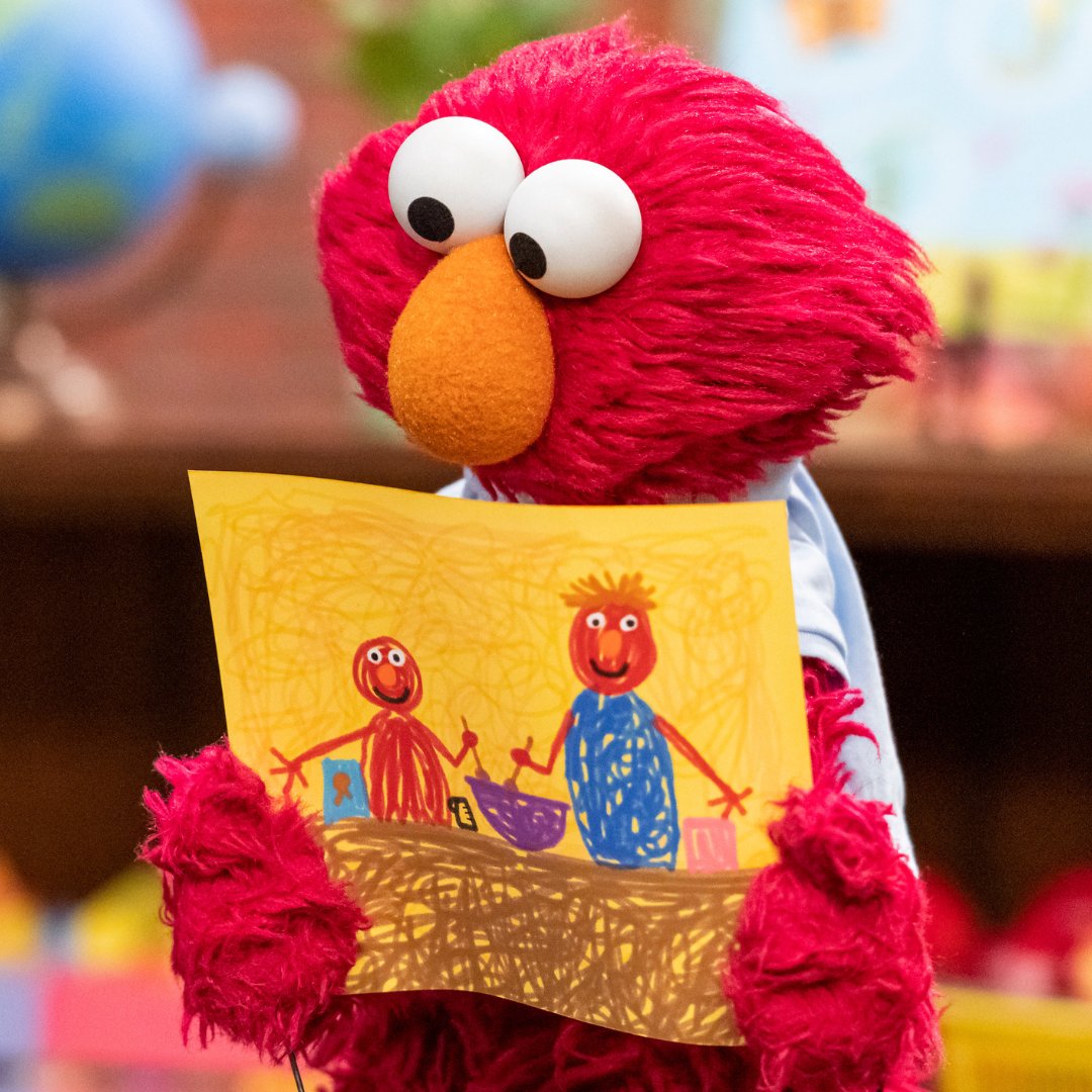 Happy #FathersDay! Elmo drew his daddy this picture. Do you like it? ❤️🖍️