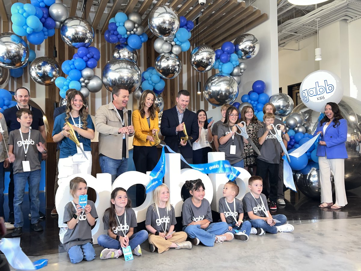 Yesterday, we celebrated Gabb's ribbon-cutting for their new office in Lehi City. First Lady Abby Cox delivered an inspiring speech about protecting children’s wellbeing and encouraging them to enjoy their childhood away from screens.