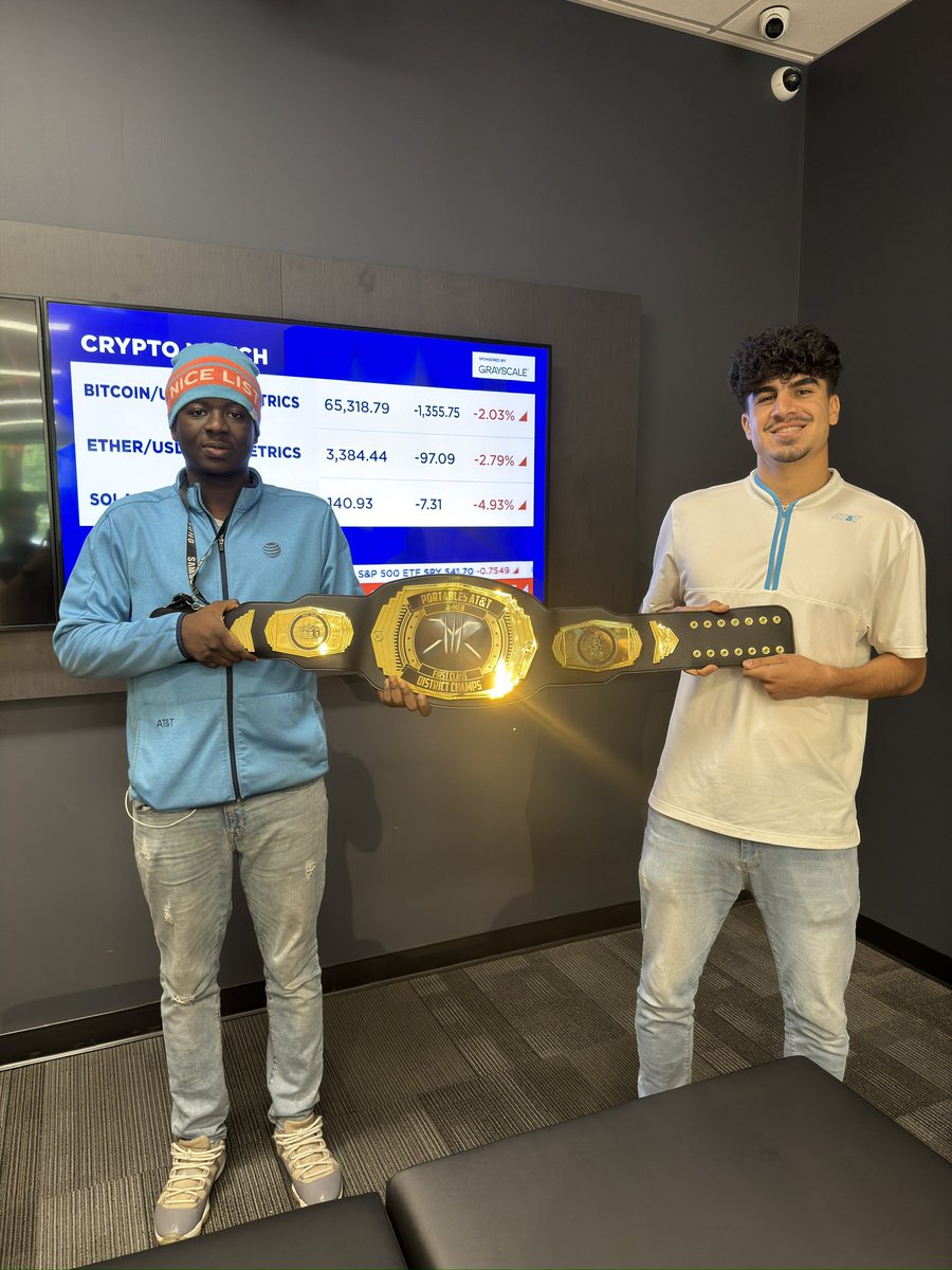 Xavier Hernandez (@xavier_att) on Twitter photo Back to back 🔥 🔥 Edris and team are going for 3 in a row!
<a href="/elthonmunoz/">Elthon Munoz</a> @ATTPortablesEVD @attportables <a href="/relayrichard/">Richard Totten</a> Back to back 🔥 🔥 Edris and team are going for 3 in a row!
<a href="/elthonmunoz/">Elthon Munoz</a> @ATTPortablesEVD @attportables <a href="/relayrichard/">Richard Totten</a>