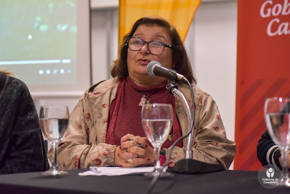 IdCanelones's tweet photo. ➡️En el Centro Cultural Ciudad de la Costa se realiza el lanzamiento de Scholas de Ciudadanía: el abordaje de las juventudes a las problemáticas de su realidad social y el compromiso de Canelones de trabajar en las soluciones.