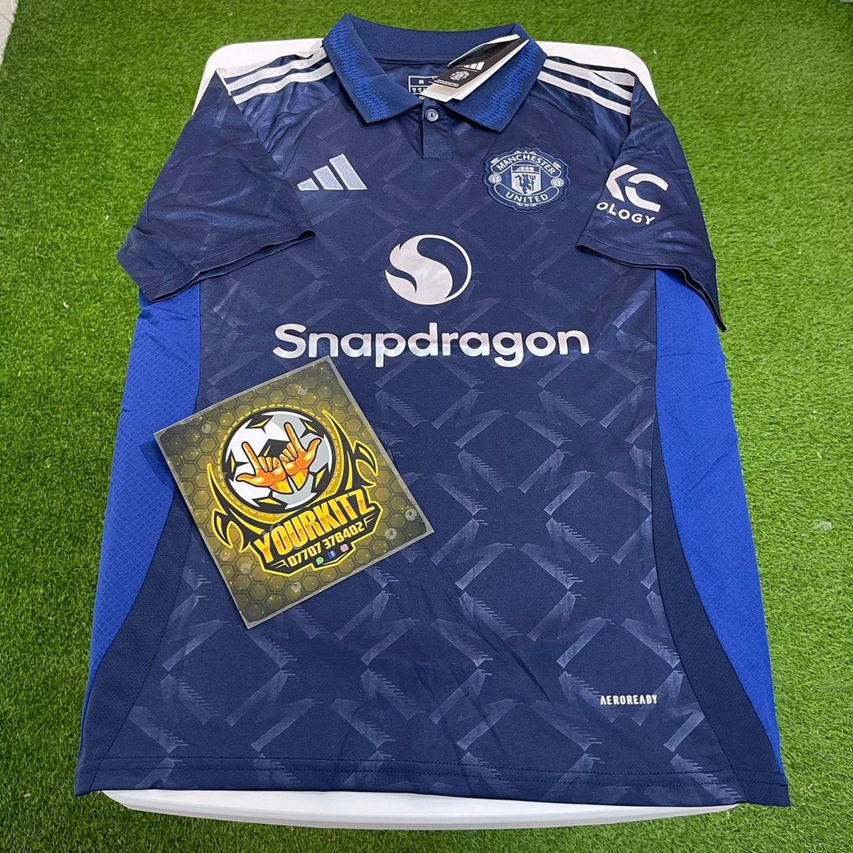 yourkitz's tweet image. #Mufc away kit