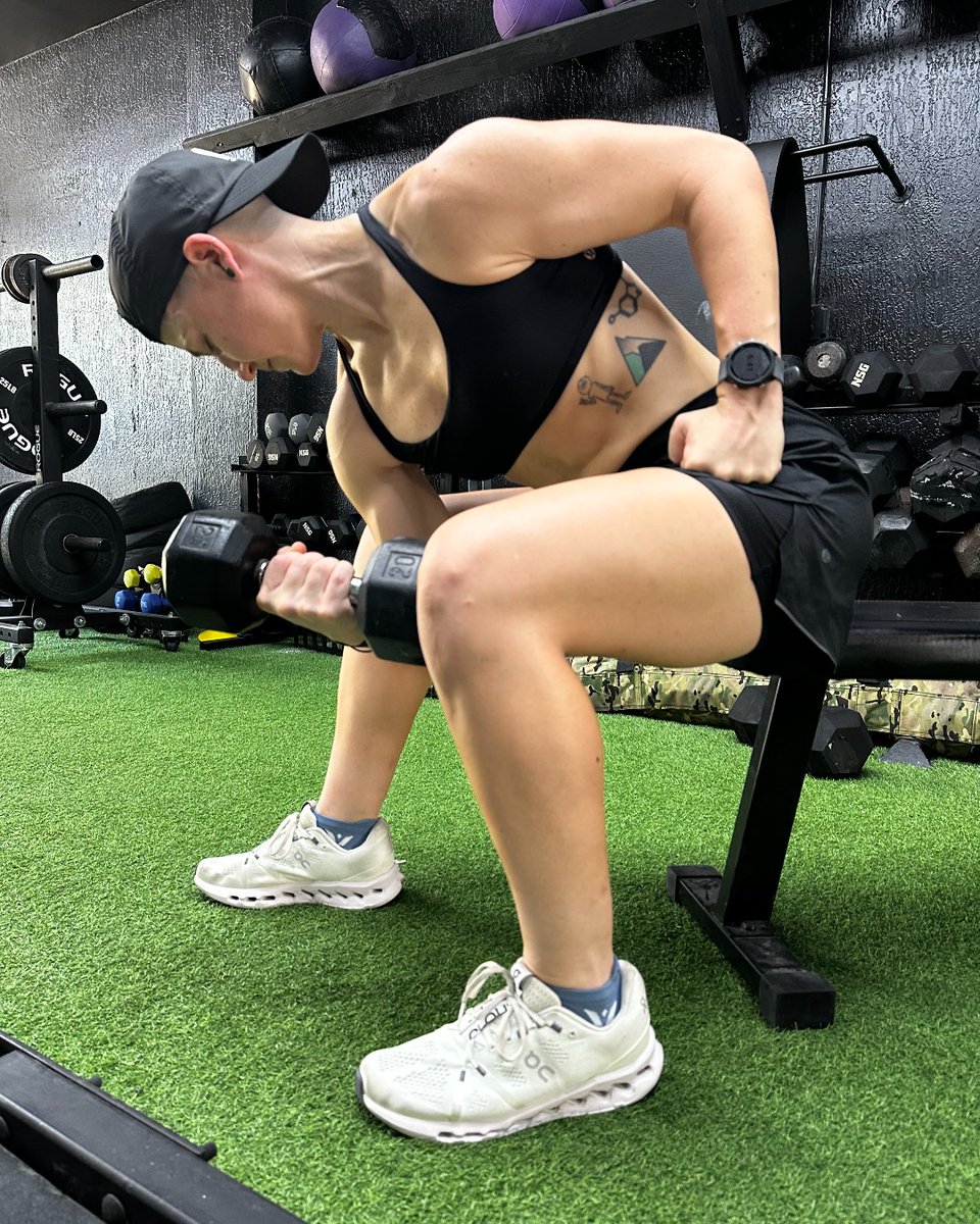 swiftwick's tweet image. Packed with top-tier moisture-wicking fibers, AnkleLock™ Technology for superior ankle stability, and GripDry™ Fiber to minimize movement and slipping in your shoes.

Elevate your performance with the Flite XT sock.

📸 @danidellarco @shoot_with_ant