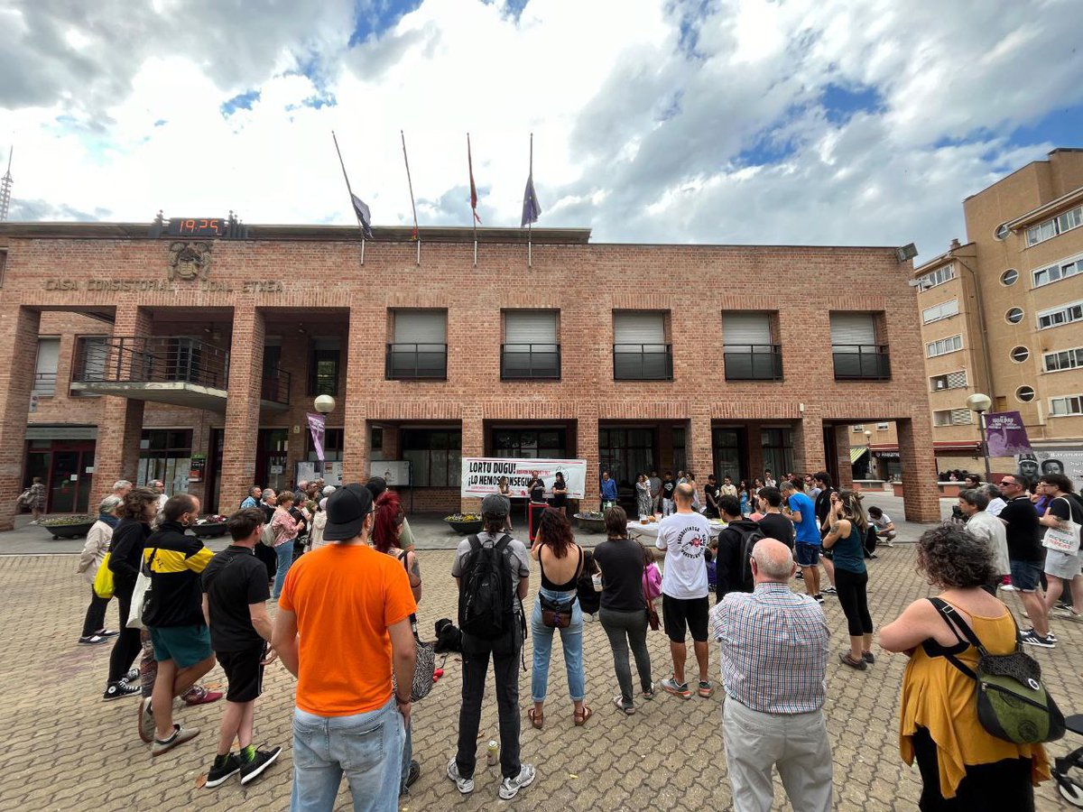 hARITU Elkarlaguntza Sarea / Red de Apoyo Mutuo tweet media