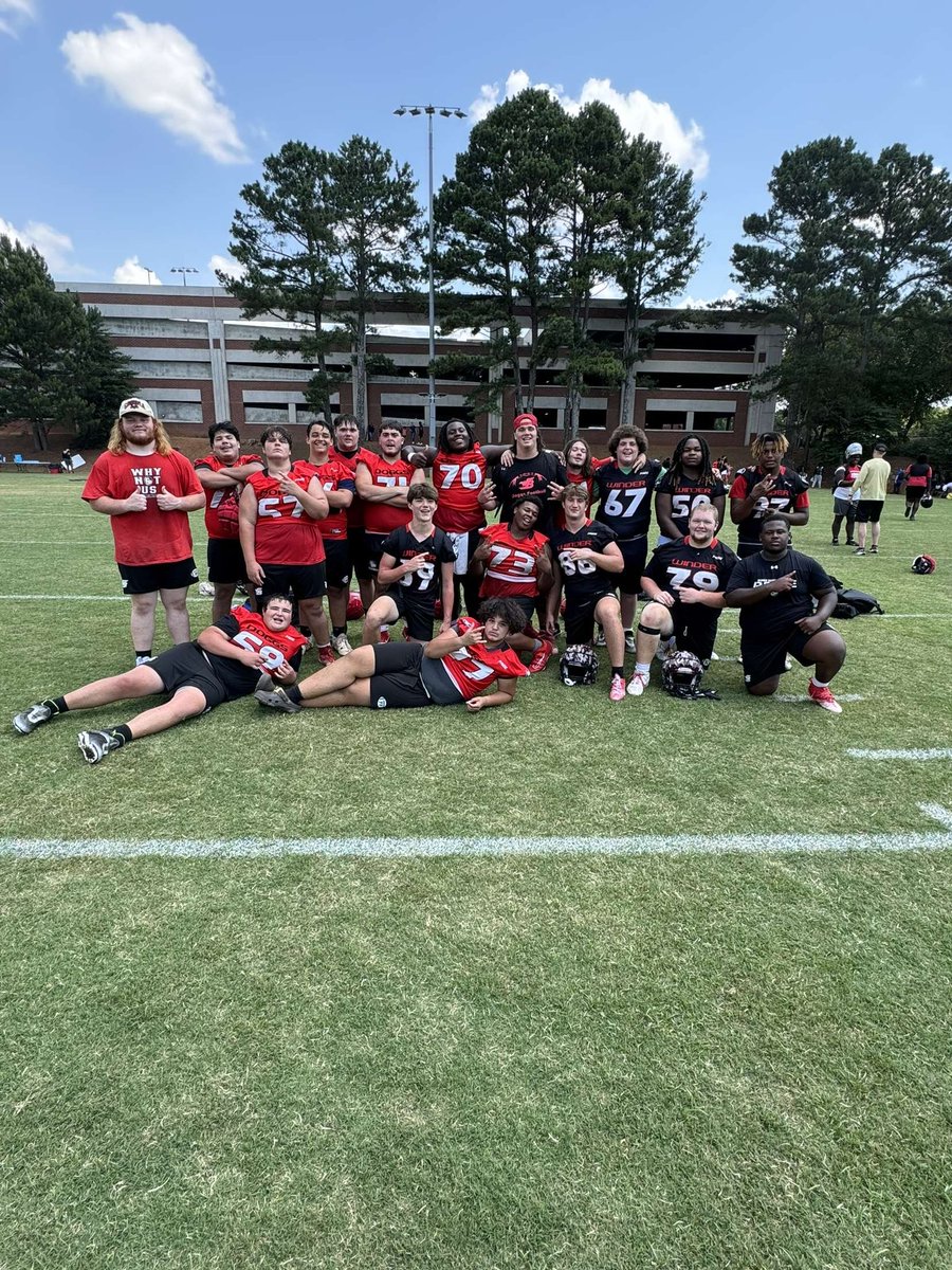 TristanTurnerr's tweet image. Had a great day at The UGA camp 🐶🐾‼️#greatopportunity #workworkwork @_CoachPWilliams @coachpaxia