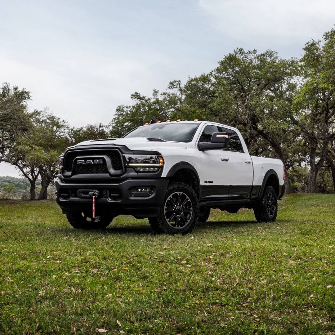 🛻Hit the road this weekend and explore new adventures with the bold and stylish #Ram1500. Whether you're cruising through scenic routes or tackling off-road trails, the Ram 1500's unmatched performance and versatility ensure every journey is an unforgettable one. 🏞️ #TGIF