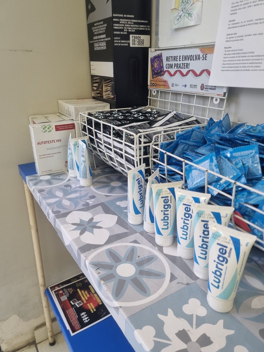 kamasurta_'s tweet image. q lindo q agr tem lubrificante do SUS sem ser aquelas misérias em sachê