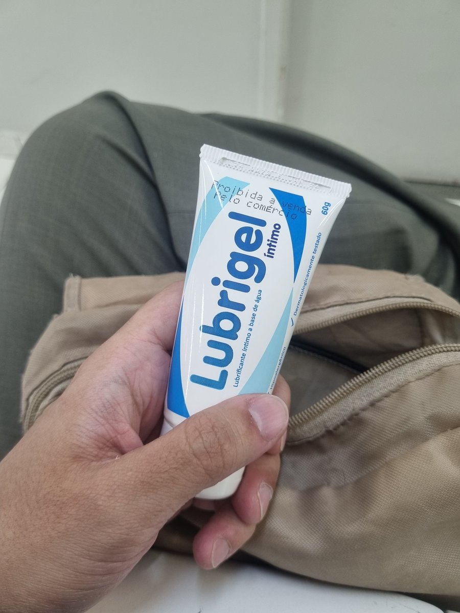 kamasurta_'s tweet image. q lindo q agr tem lubrificante do SUS sem ser aquelas misérias em sachê
