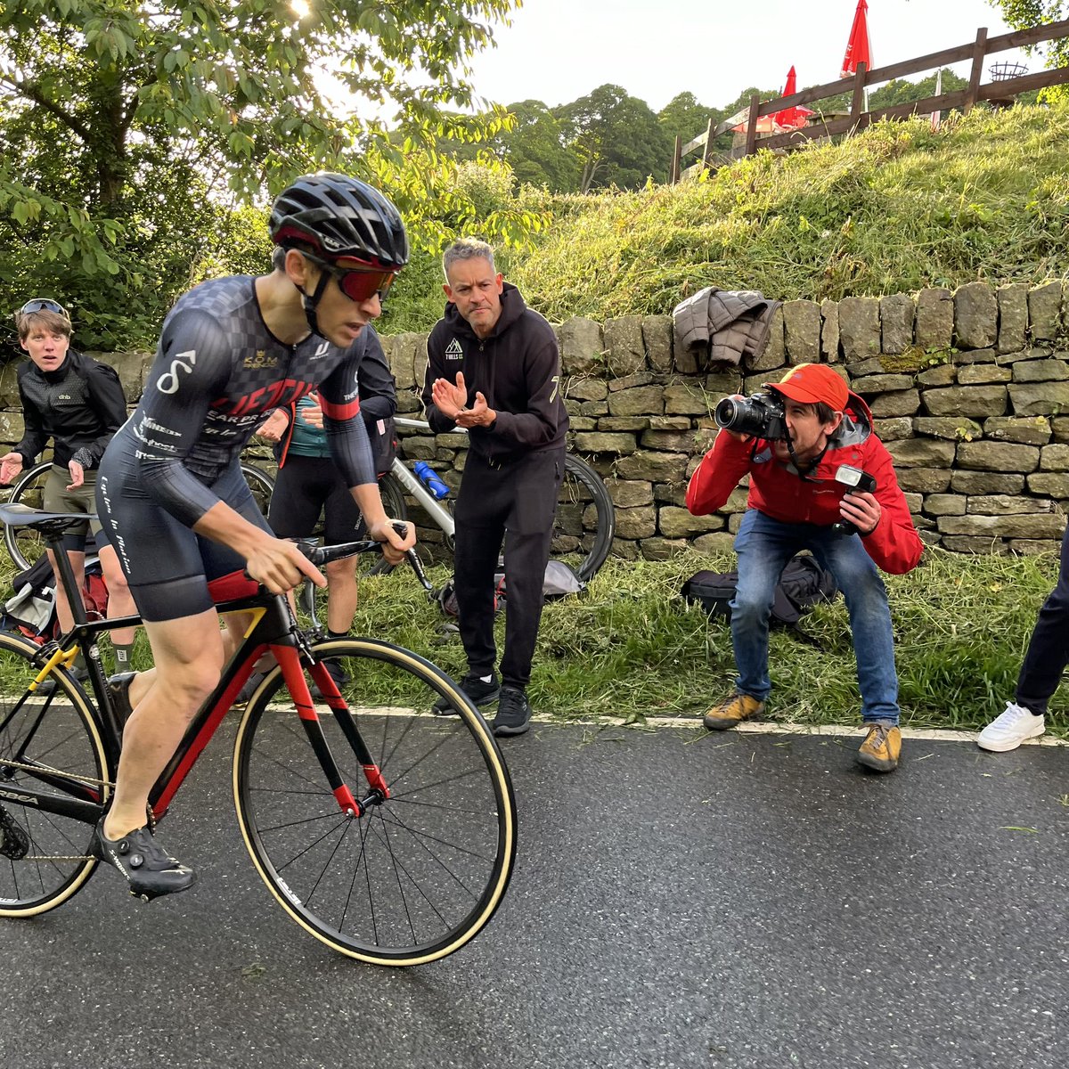 Simon Warren tweet media