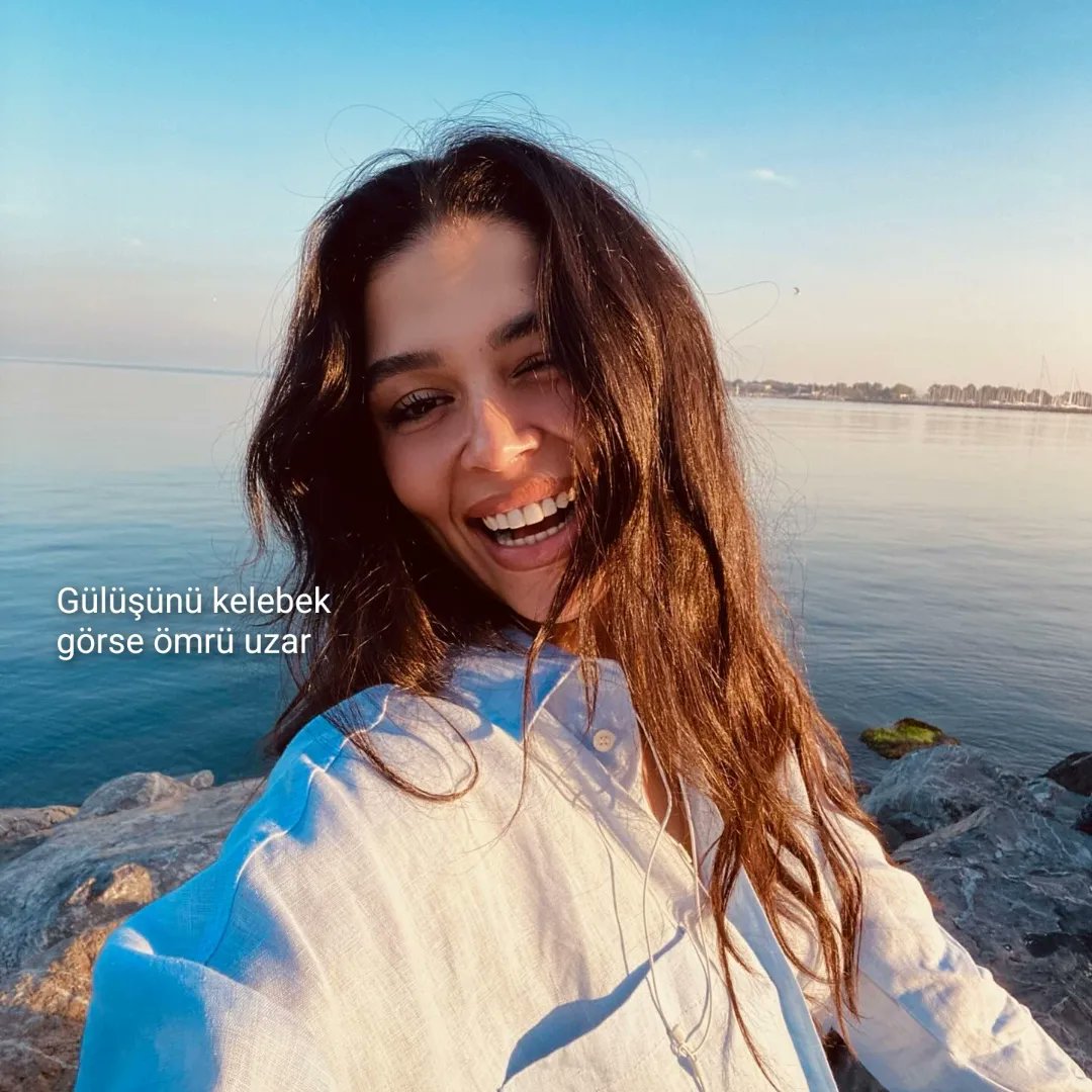 mullttci's tweet photo. Gülüşünü kelebek
görse ömrü uzar 🦋 

@elayoruklu/#ElaYörüklü https://t.co/HMBkSiYCCq