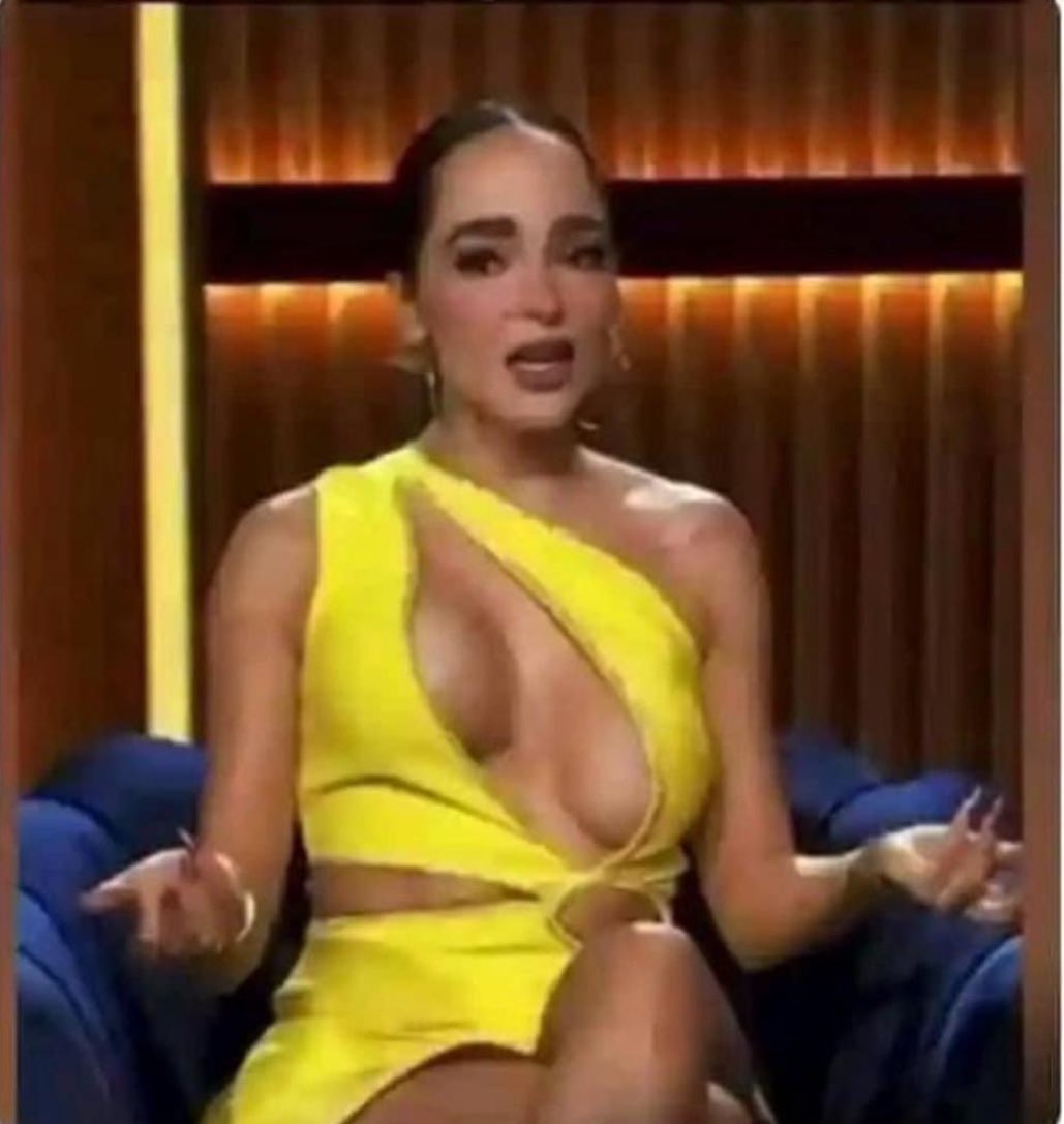 BREAKING NEWS  🚨  
 
A esquerda está caindo 🇧🇷