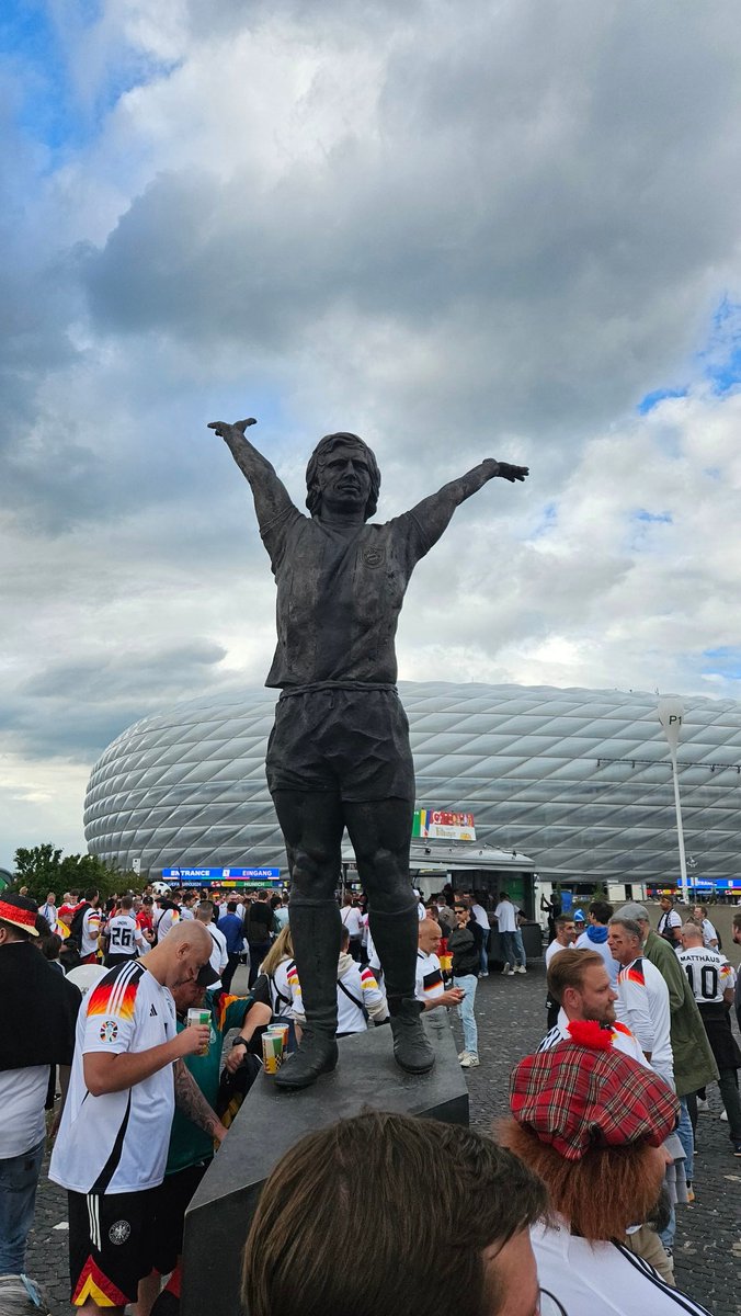 sua62's tweet photo. #germany #dfb #gersco #euro2024 ...was für ein Auftakt! https://t.co/53sYdmyXpW