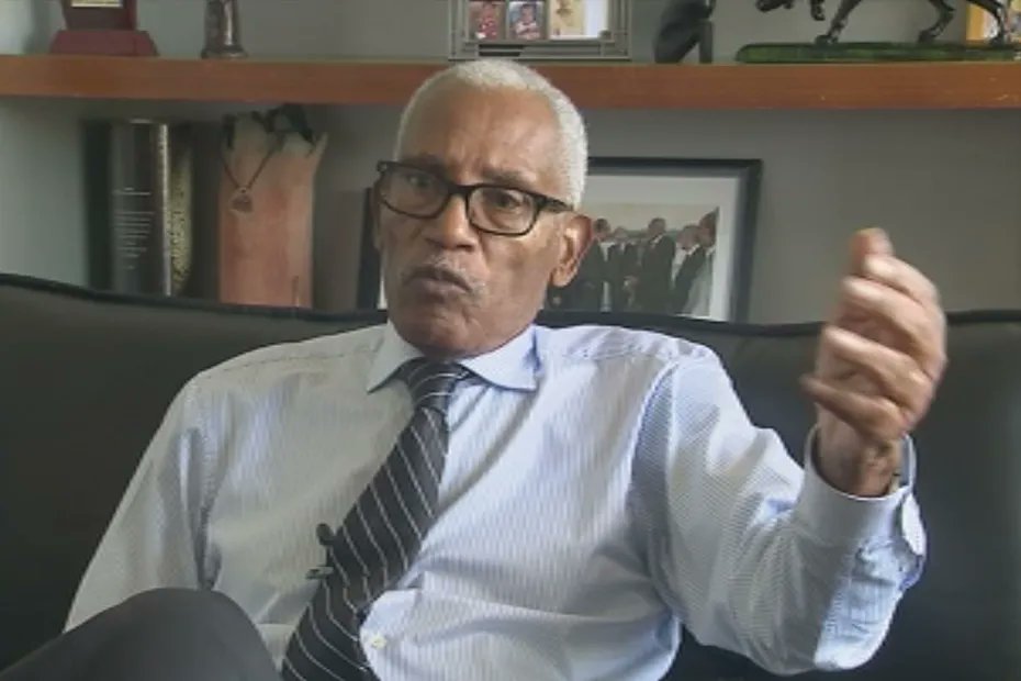 Martiniquela1e's tweet photo. Pierre Samot, l'un des grands noms de la politique en #Martinique est décédé https://t.co/Mw5x5Gp2Ix https://t.co/IJTgREoHlP